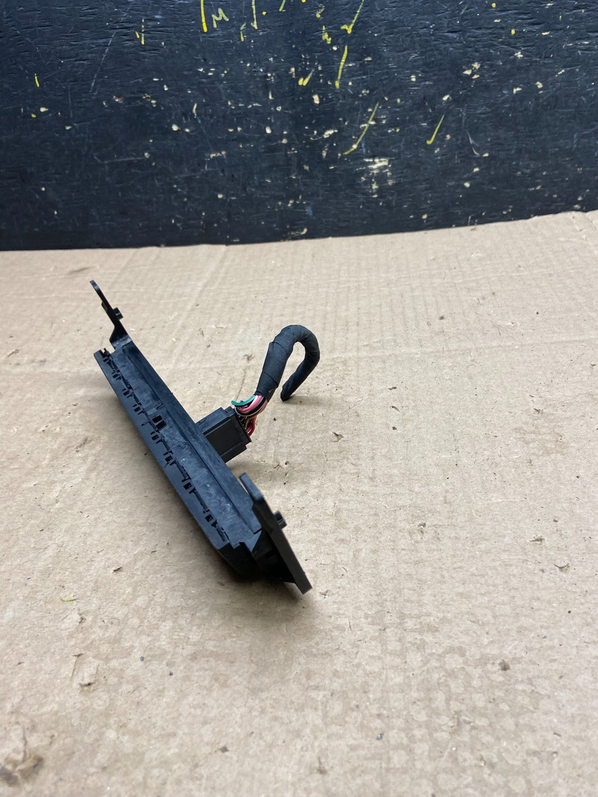 2013 - 2017 Buick Enclave Center Dash Hazard Waring Multi Switch Z0101 DG2