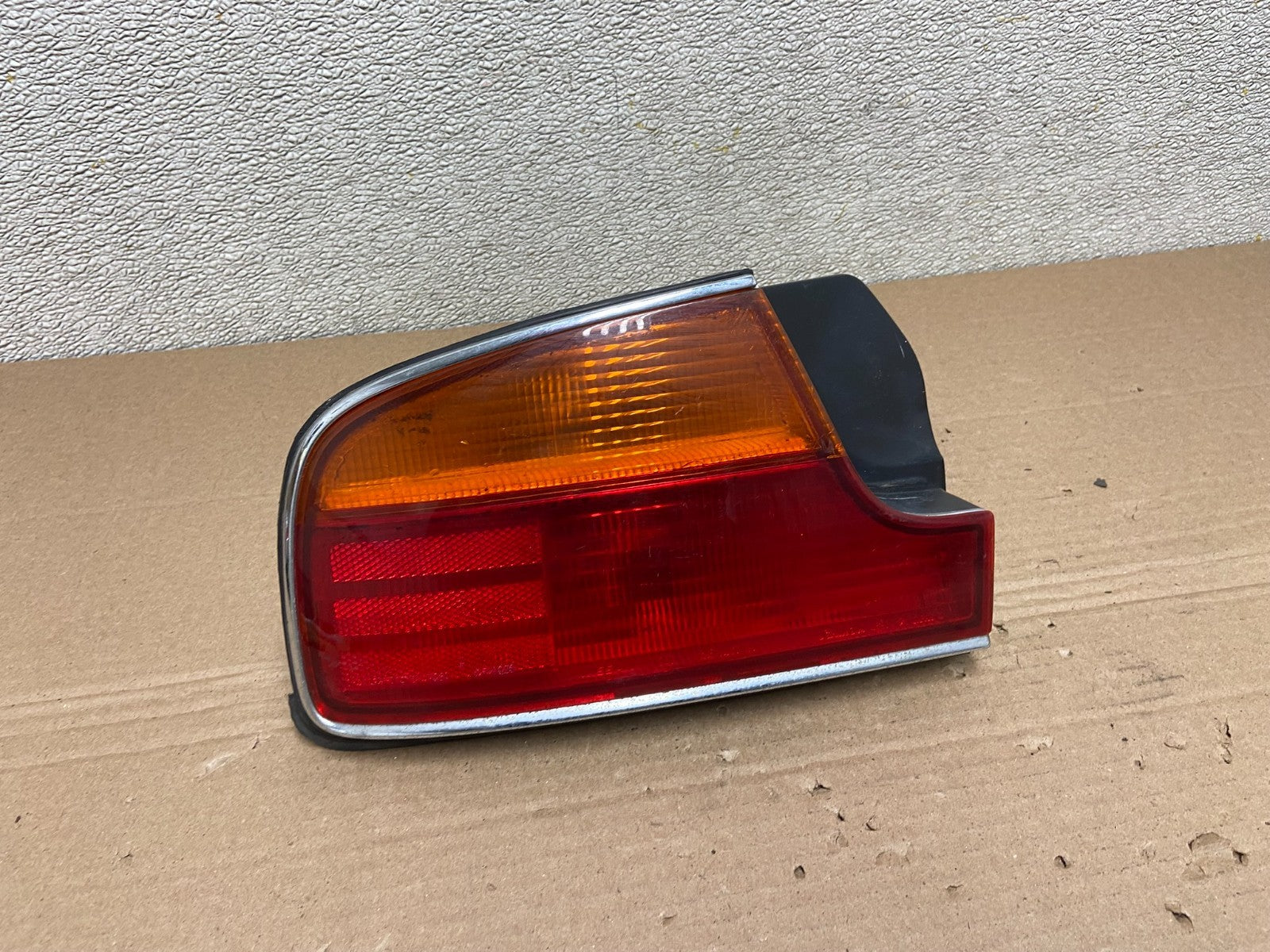 1994 1995 1996  Infiniti Q45 Left Driver Lh Side Tail Light OEM AB1046 DG0