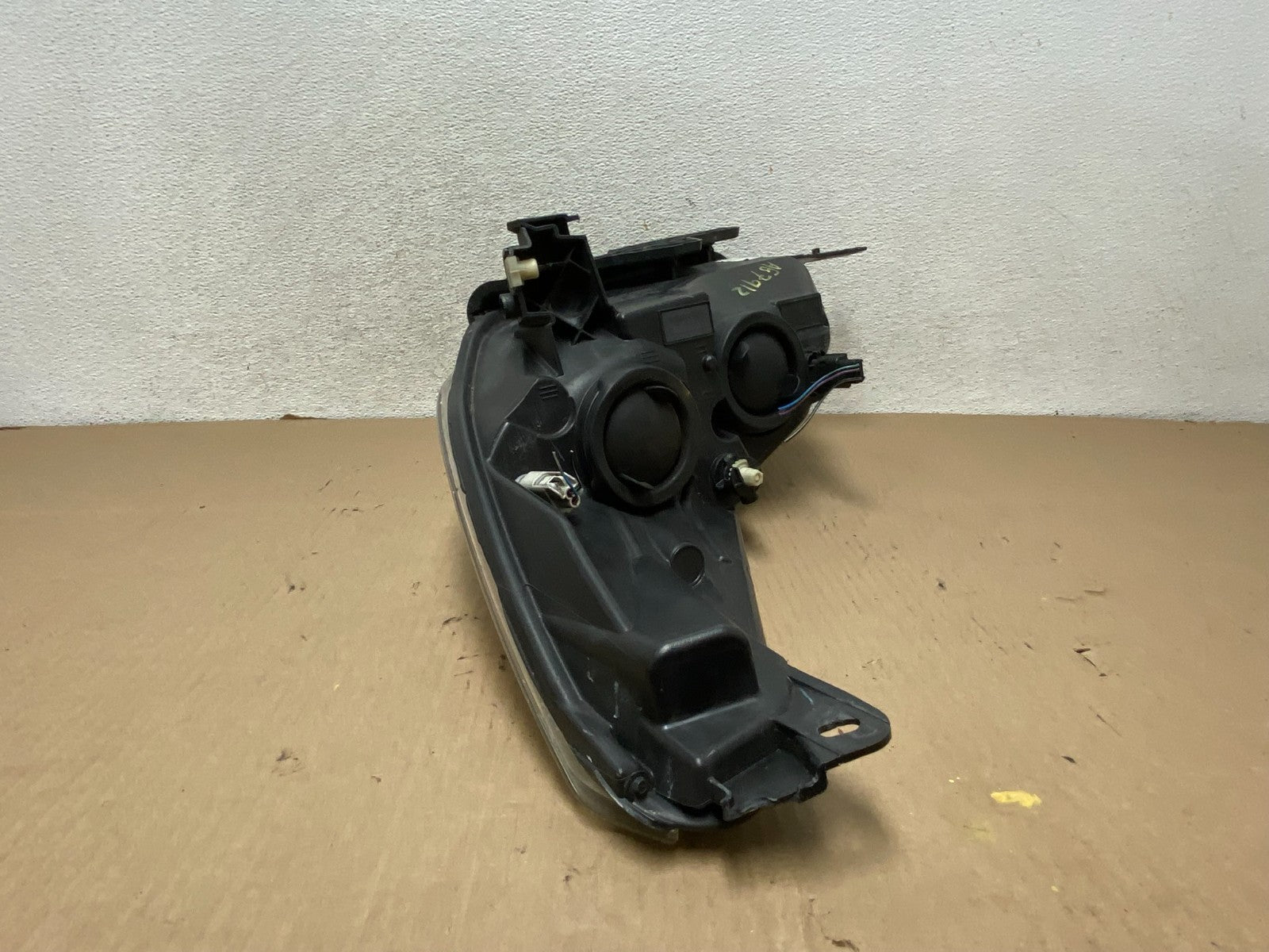 2013 - 2016 Ford Escape Headlight Right Passenger RH Side Halogen AG7912 DW11