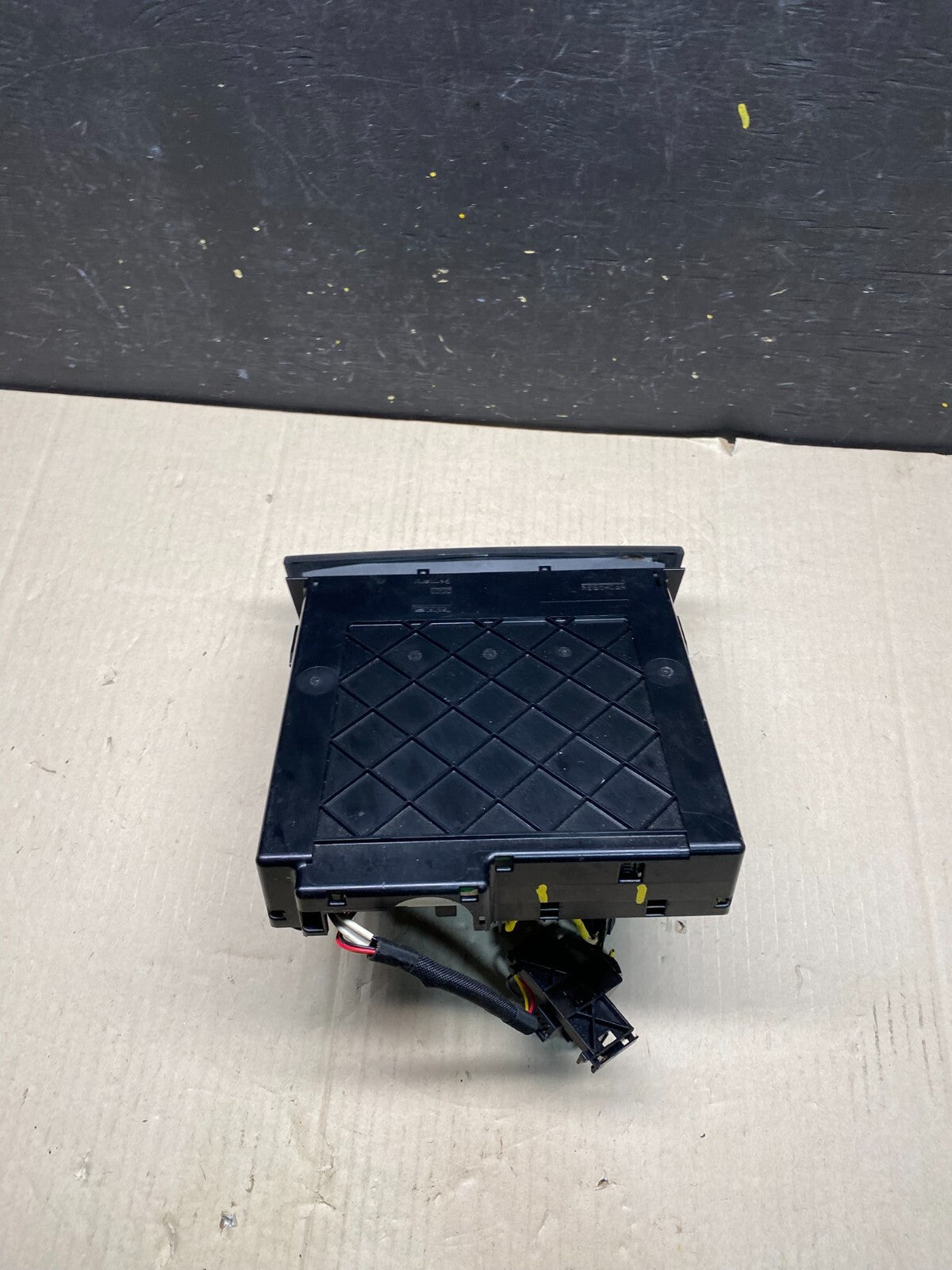 2007-2009 Mercedes CLS350 E350 E550 A/C Heater Climate Control Trim O1673 DG4