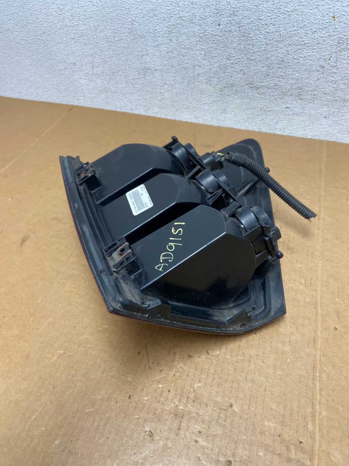 2005 to 2006 Jeep Grand Cherokee Left Driver Side Lh Tail Light AD9151 LK6