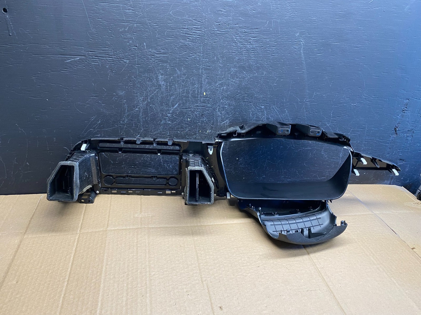 2015 to 2017 Hyundai Sonata Speedometer Cluster Bezel Trim W/ Air Vent AC9282 DG3