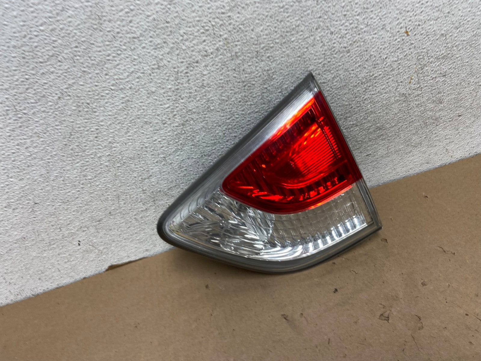 2013 to 2016 Nissan Pathfinder Right Passenger Inner Tail light AG4175 LK2
