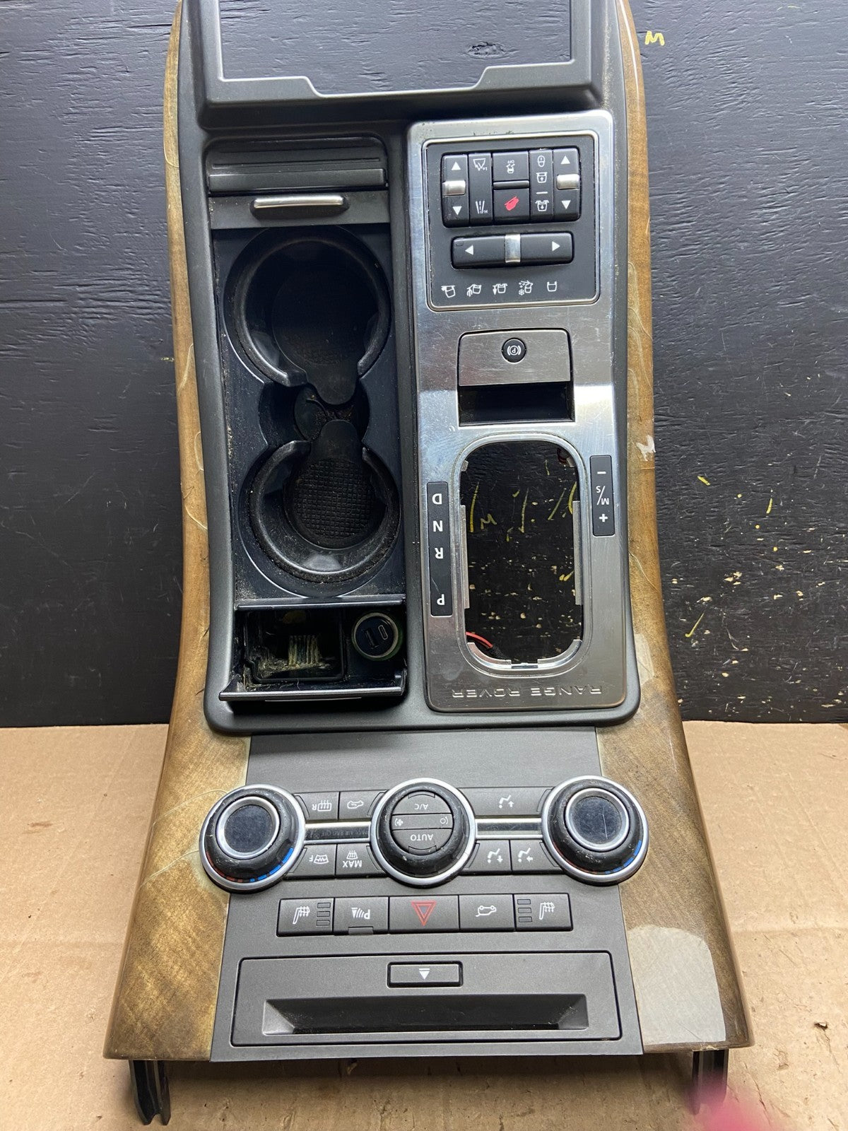 2010-2013 Land Rover Sport Center Climate Console Control Shifter Trim AB1746 DG0