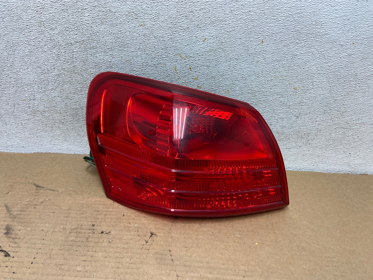 2008 to 2015 Nissan Rogue Left Driver LH Side Tail Light AH4192 LK0