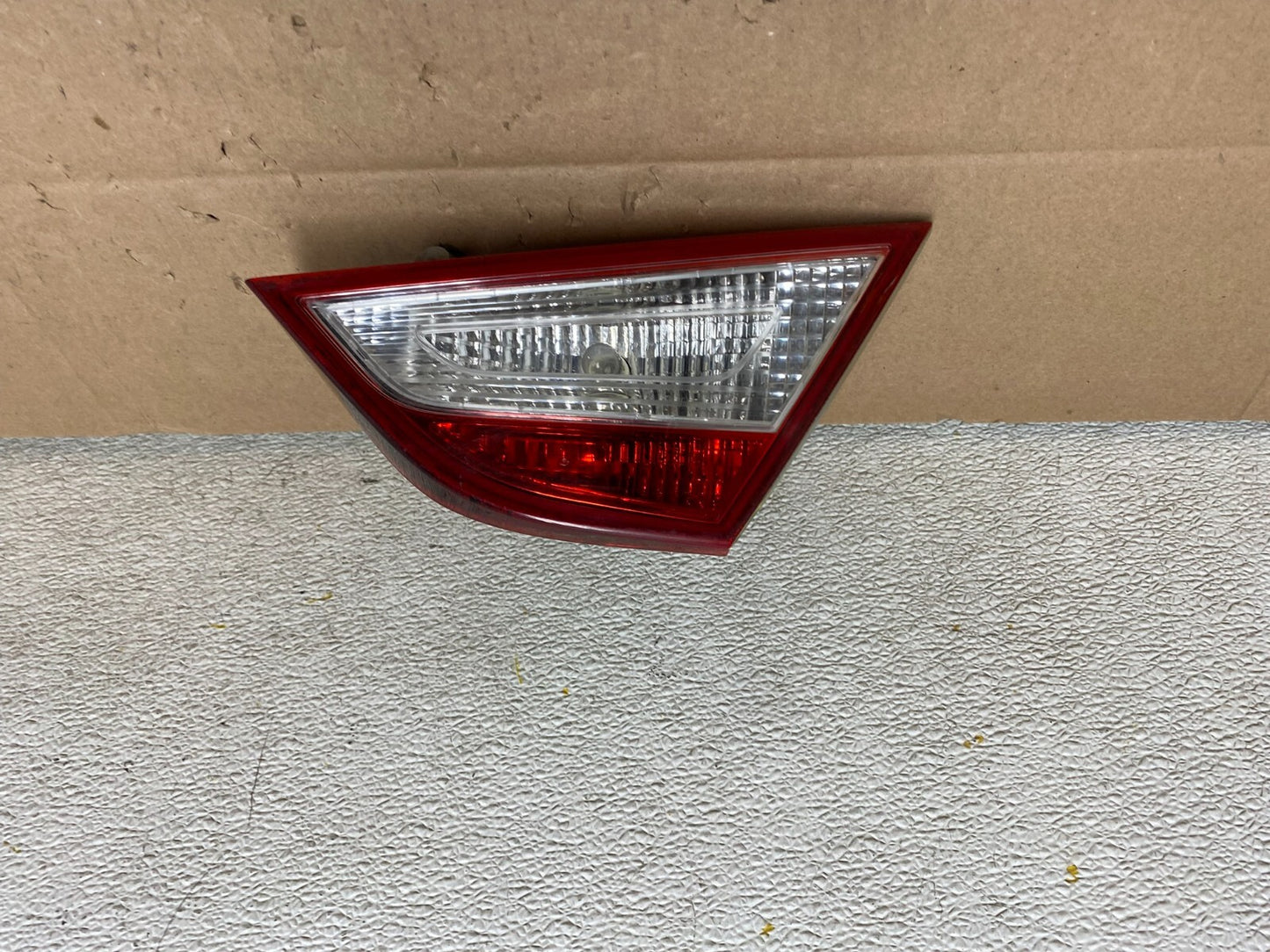 2011 to 2014 Hyundai Sonata Right Passenger Rh Inner Tail Light Oem I4283 DW0