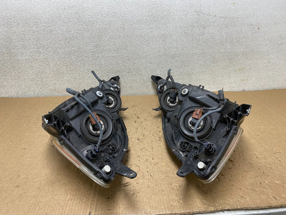 2006 to 2010 Toyota Sienna Left+Right Side Set Headlights Halogen V4560 DW13