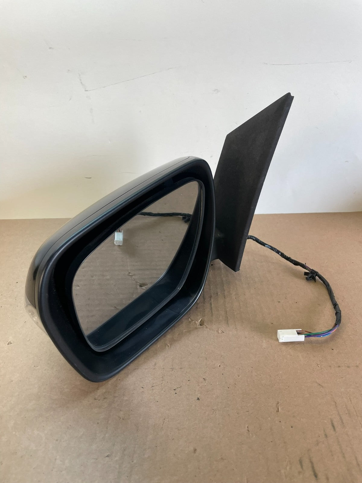 2007-2009 Mazda CX-7 Left Driver LH View Door Mirror Turn Signal AG2541 MS2
