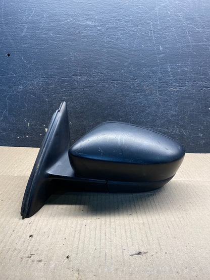 2011-2016 Volkswagen Jetta Sedan Left Driver View Door Mirror AI7325DW0