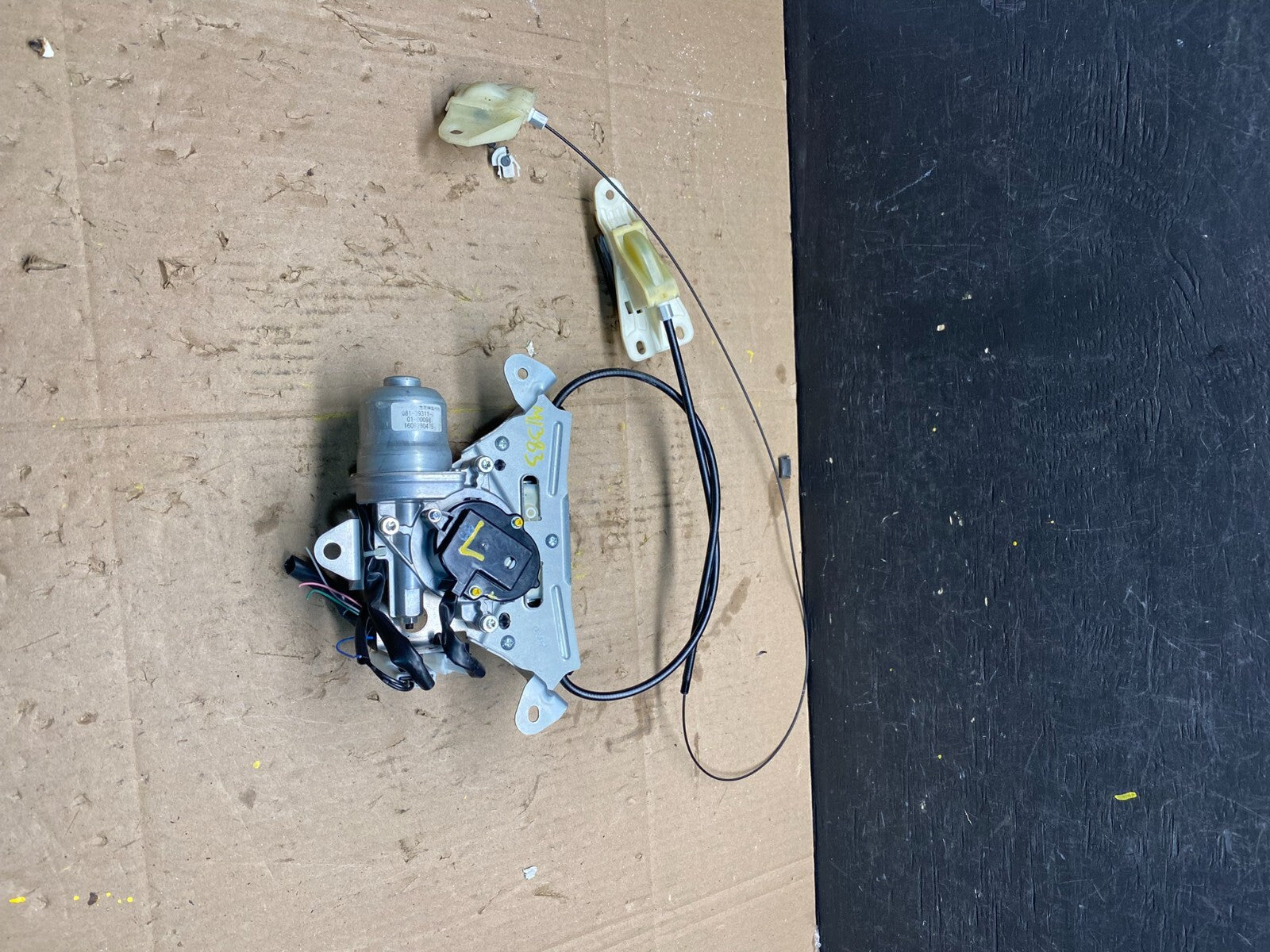 2011 to 2017 Nissan Quest Rear Left Side Power Sliding Door Motor Wire M1383 DG0