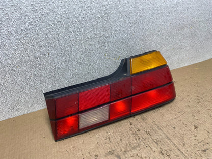 1988 to 1994 Bmw E32 735i 740i  Right Passenger Rh Side Tail Light W7493 DG2