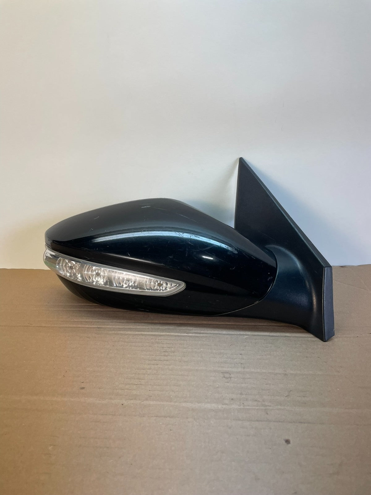 2011-2015 Hyundai Sonata Right Passenger Mirror W/ Turn Signal ag9962 DG0