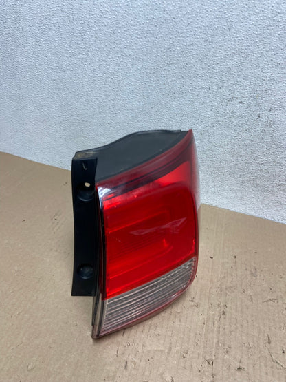 2014 2015 Kia Sorento Right Passenger Rh Tail Light AE9710 LK2
