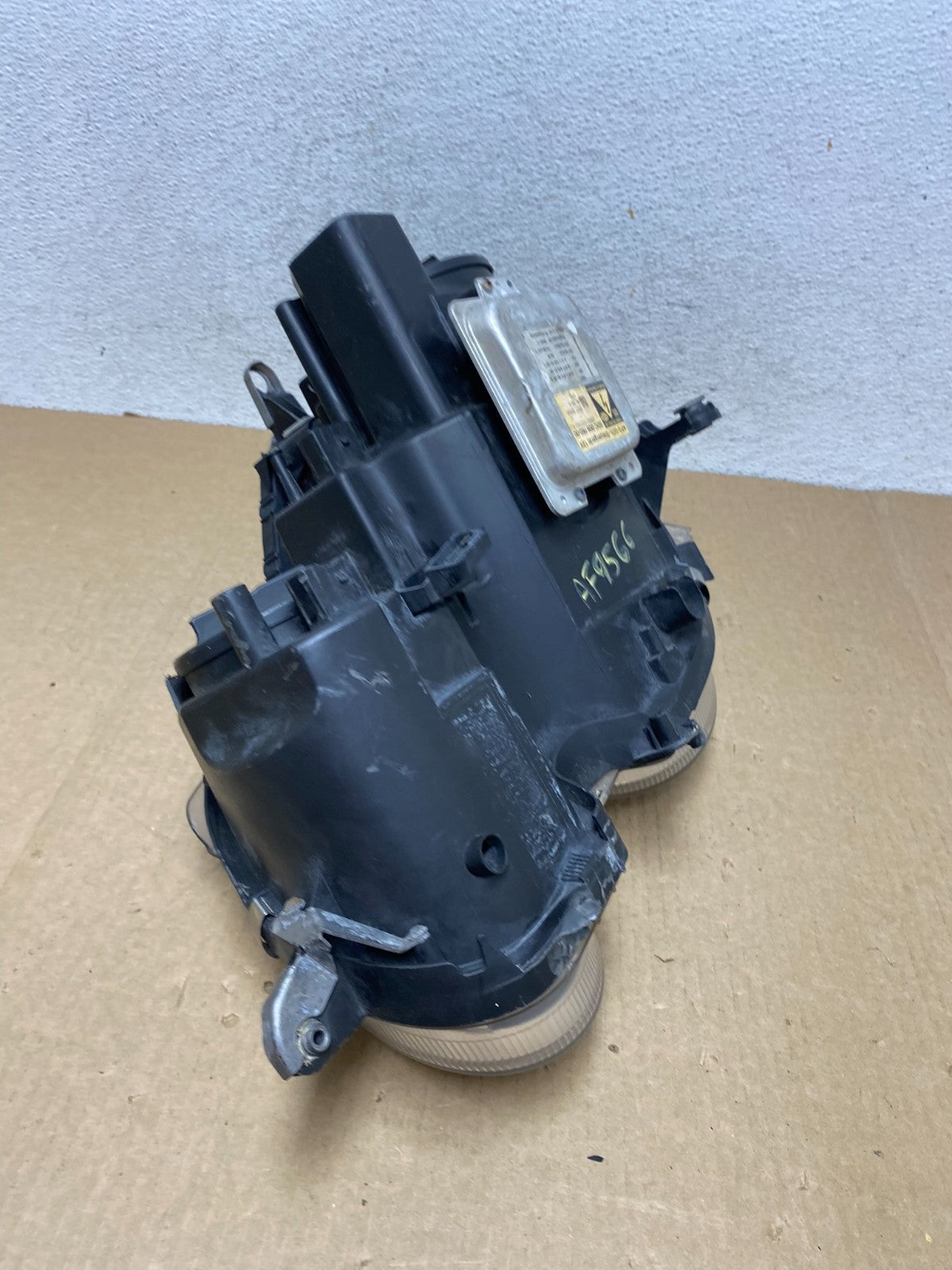 2007 2008 2009 Mercedes E Class Right Passenger RH Xenon Headlight AF9566 DW8