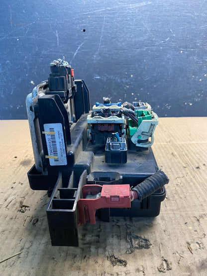 2006 2007 Dodge Charger  Fuse Box Body Control Module BCM AA7572 DG2