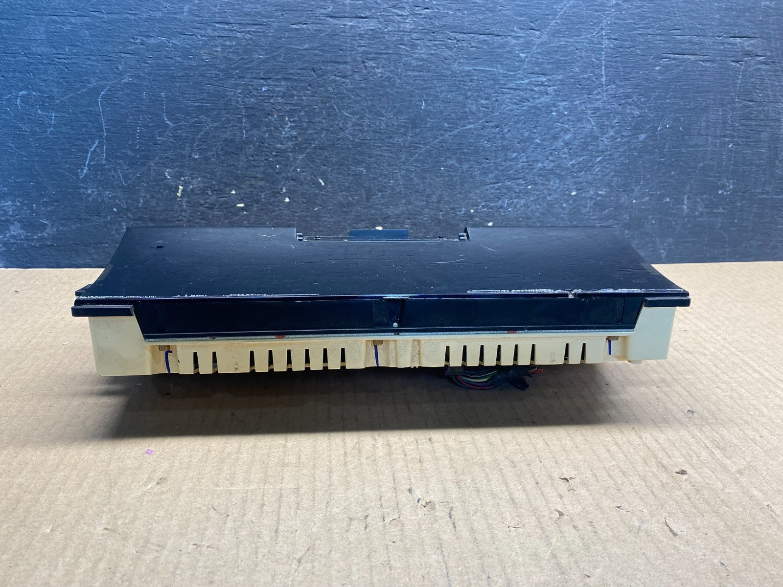 1996 to 1997 Ford Crown Victoria Speedometer Cluster Gauge AG3956 DW3