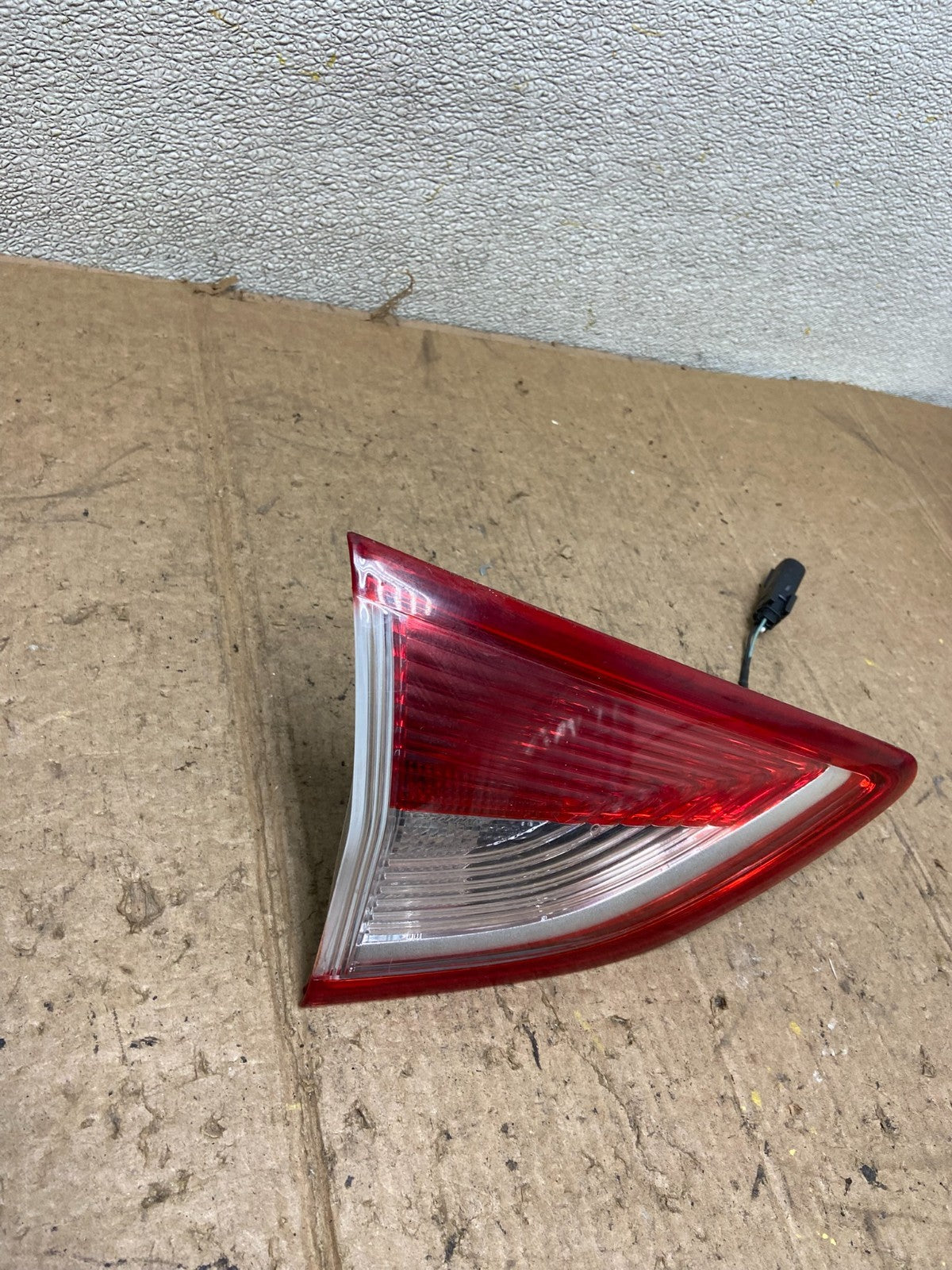 2013 to 2016 Ford Escape Left Driver LH Side Inner Tail Light OEM AA43262