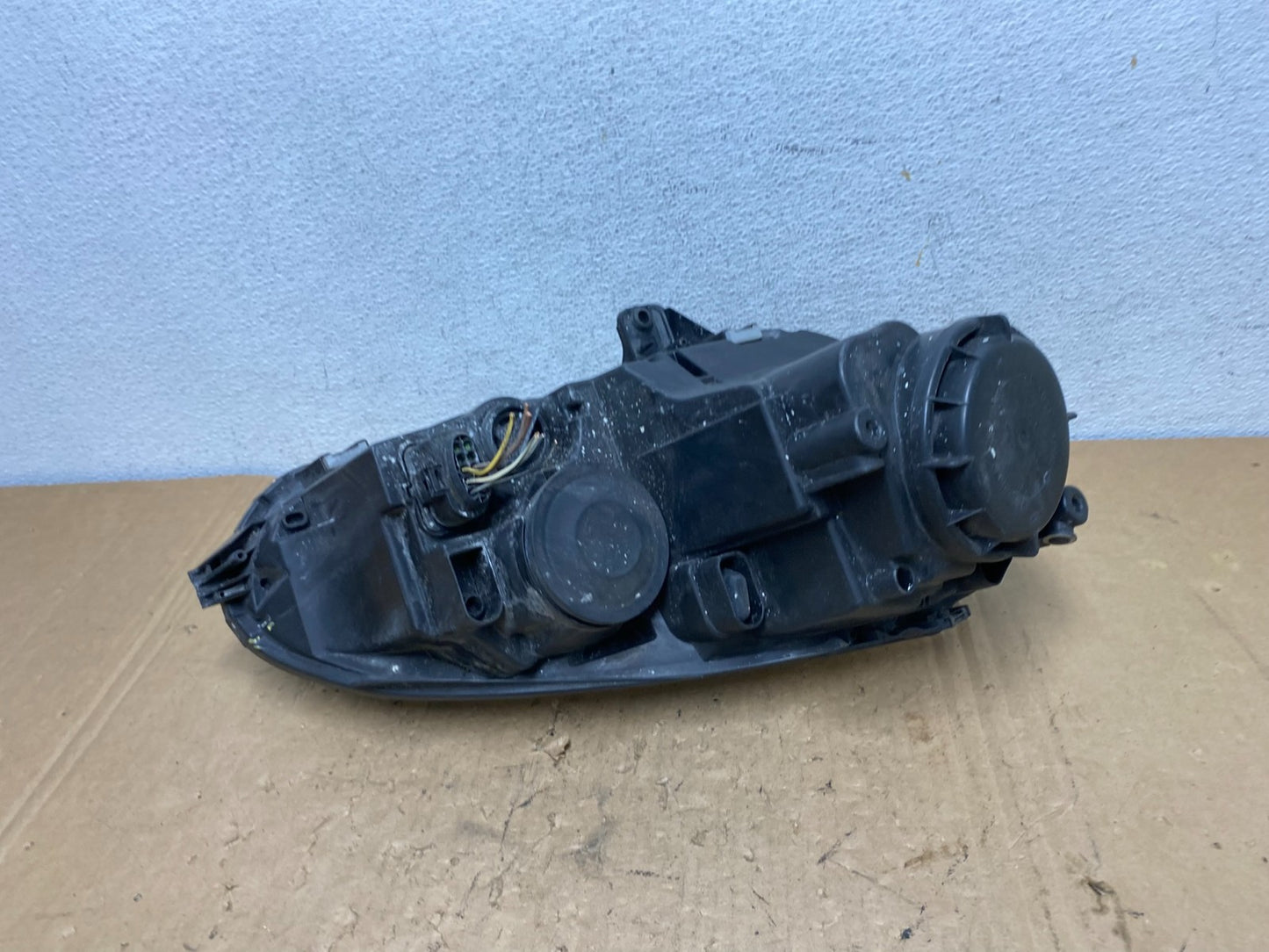 2005 to 2010 Volkswagen Jetta Left Driver LH Side Headlight Halogen AD3769 DW6