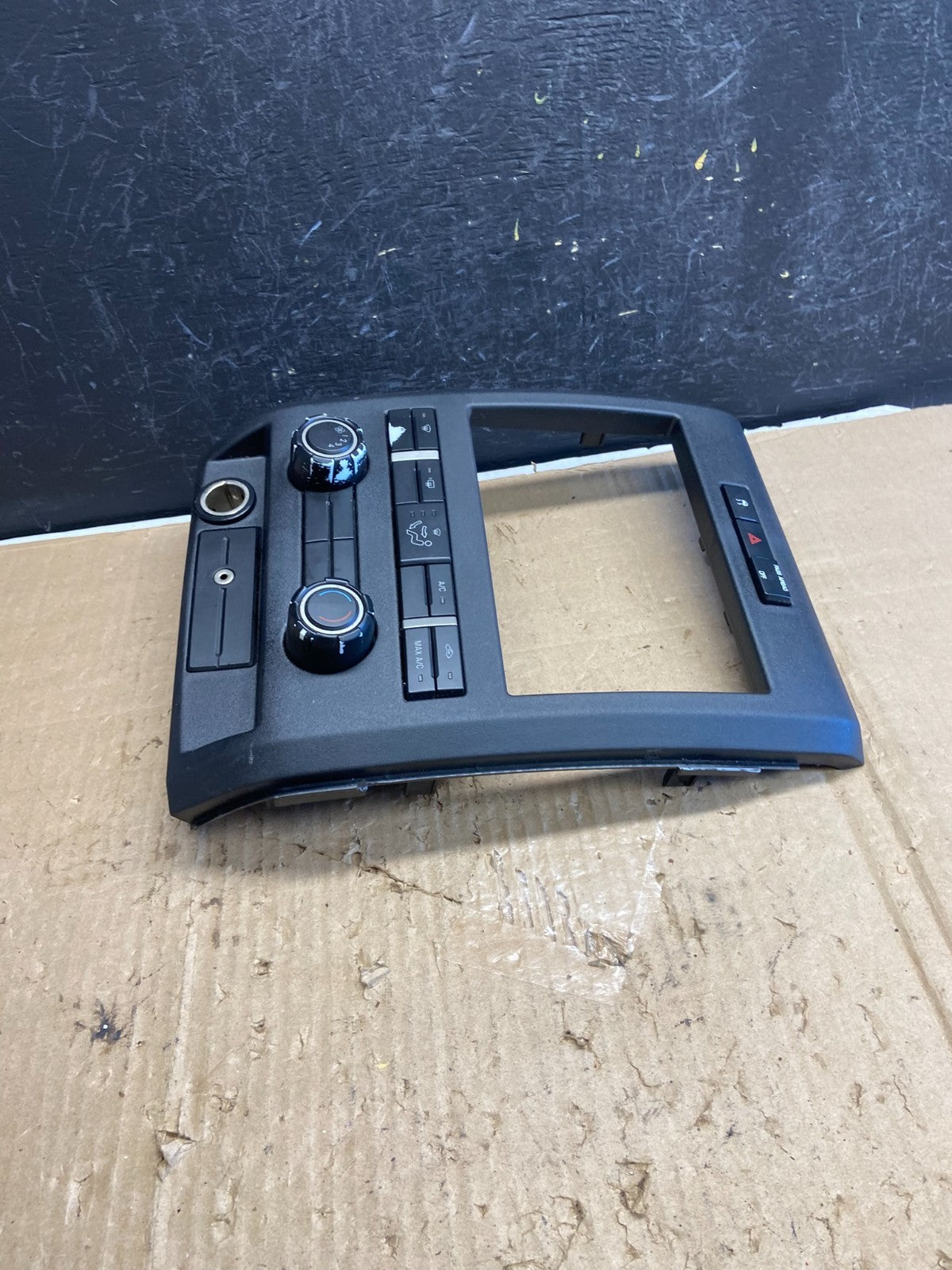 2010 2011 Ford F150 Climate Control A/C Heater Panel Radio Bezel ae2068 DG2