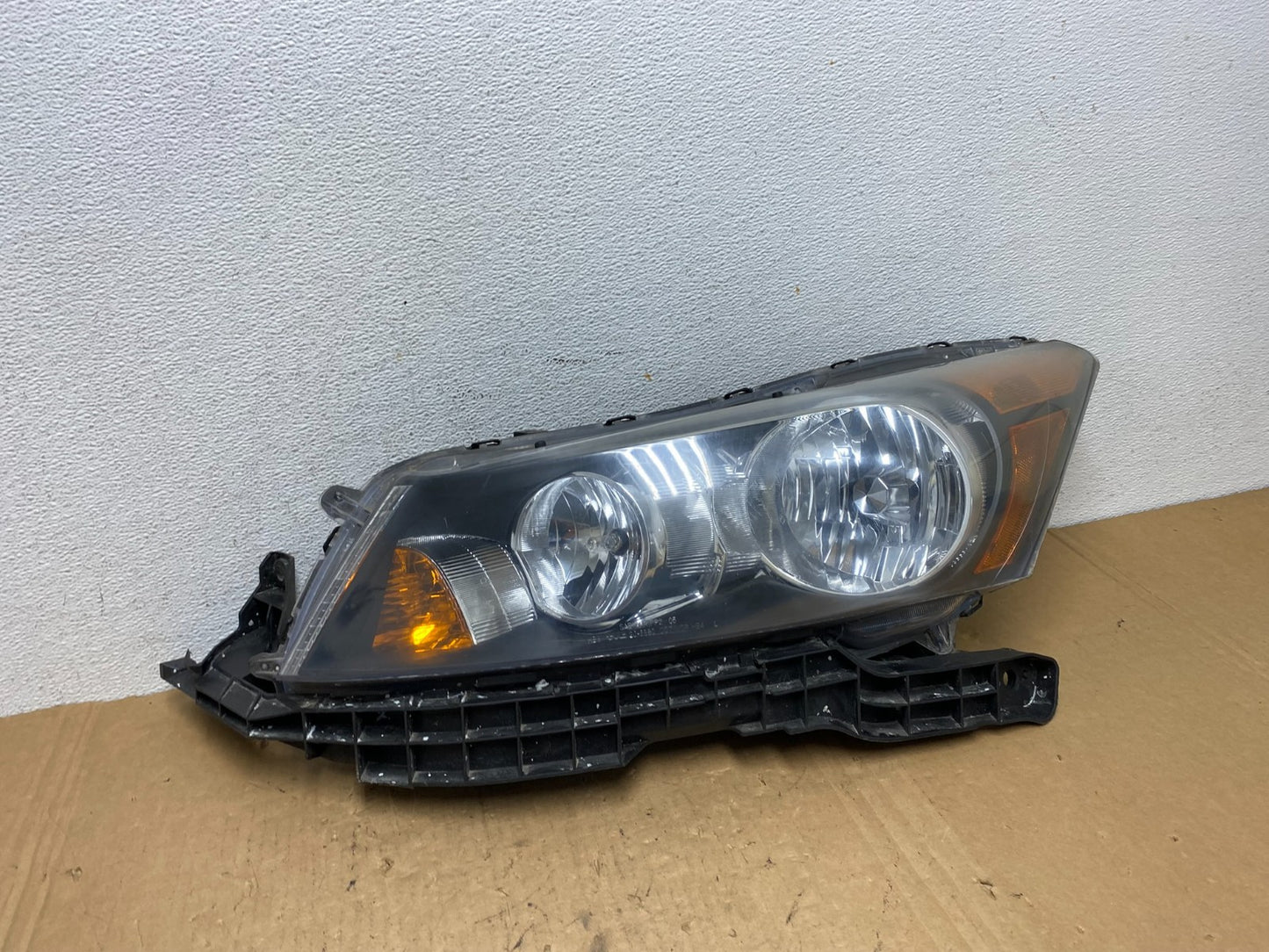 2008 to 2012 Honda Accord Sedan Headlight Left Driver Lh Side TYC AD3181 DW0