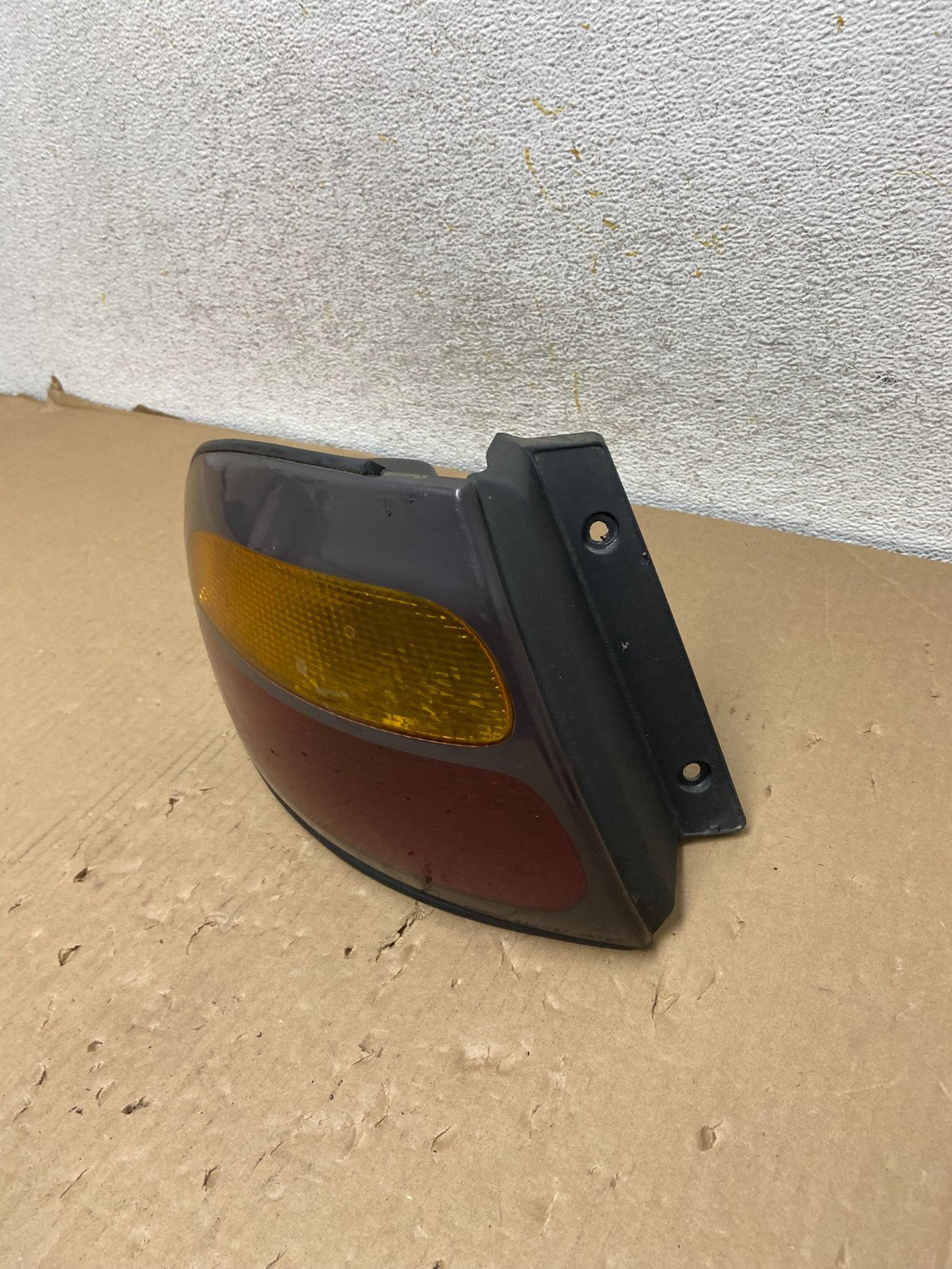 1996 to 1997 Ford Taurus Wagon Left Driver LH Side Tail Light AH2683 DG2
