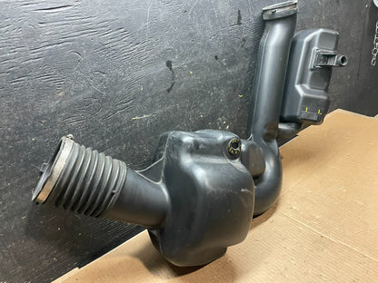 2011 - 2013 Dodge Durango 3.6L Resonator Air Intake Tube Y1797 DG5