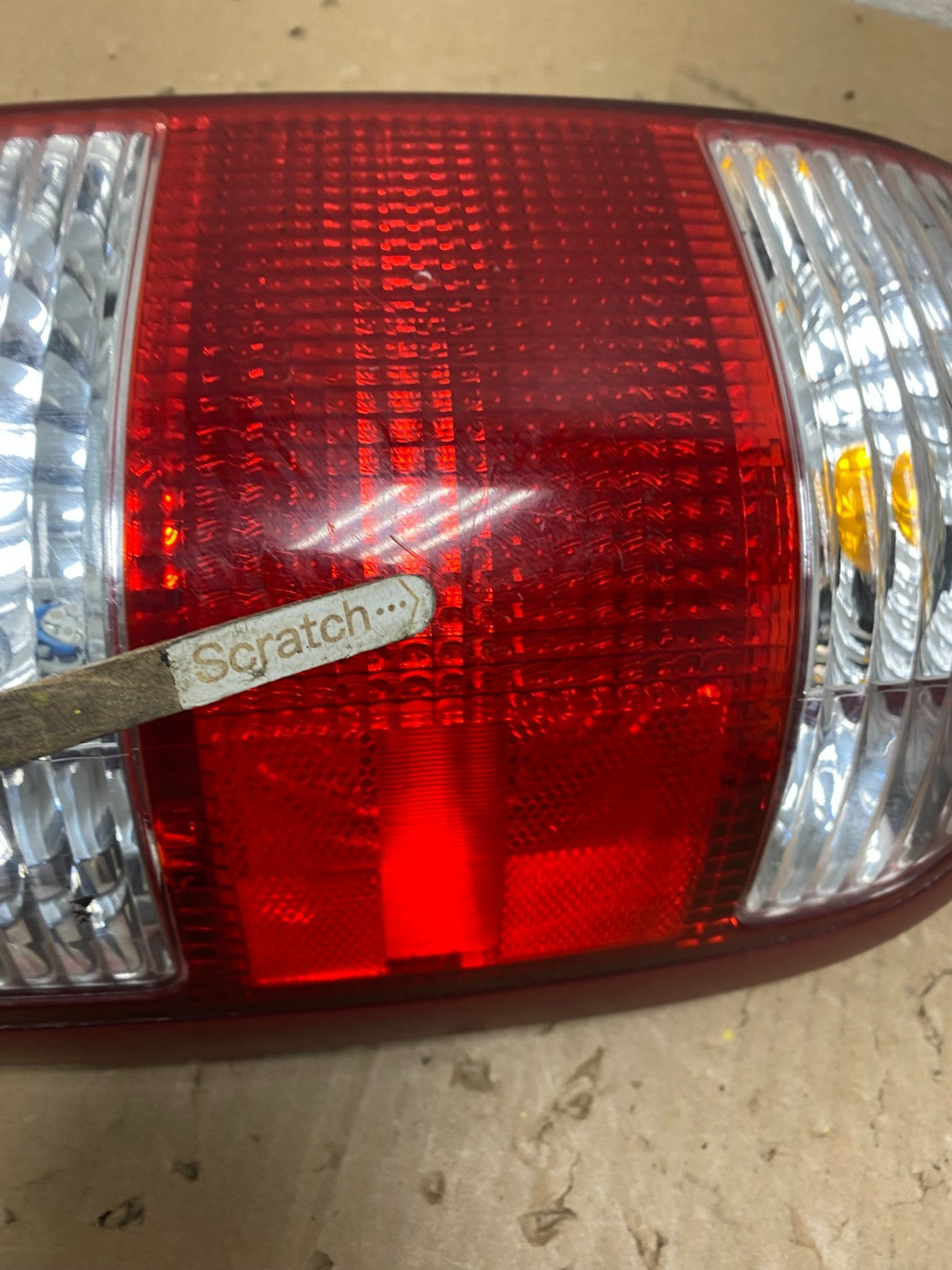 1999 to 2004 Nissan Pathfinder Right Passenger Rh Side Tail light Oem U0519 DW3