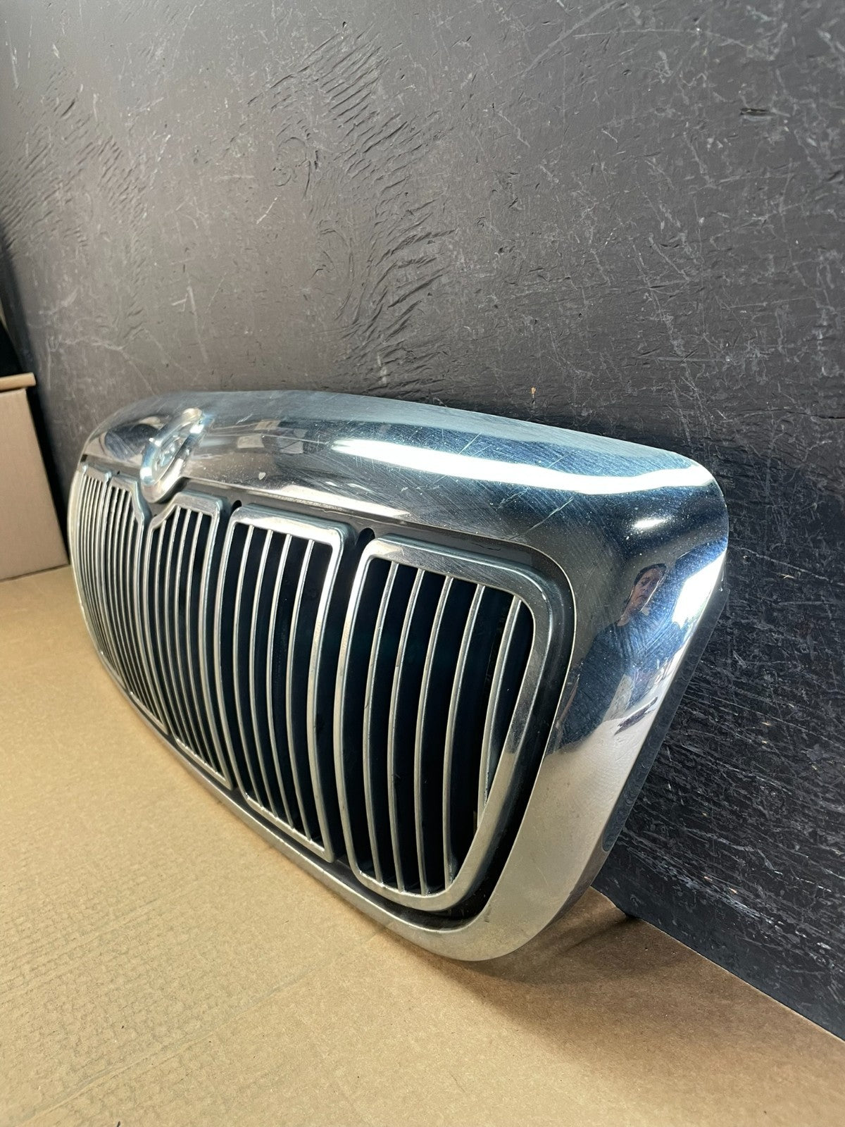 1998 to 2002 Mercury Grand Marquis Front Upper Grill Grille AF5222 DG1