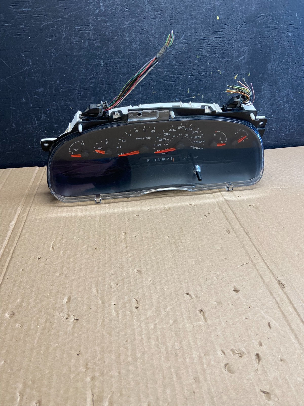 2006 Ford E350 Gauge Speedometer Cluster af6148 DG0