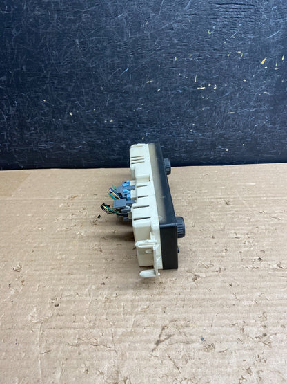2003 to 2006 Chevrolet Silverado HVAC Heater Climate Control Module ag8553 DG1