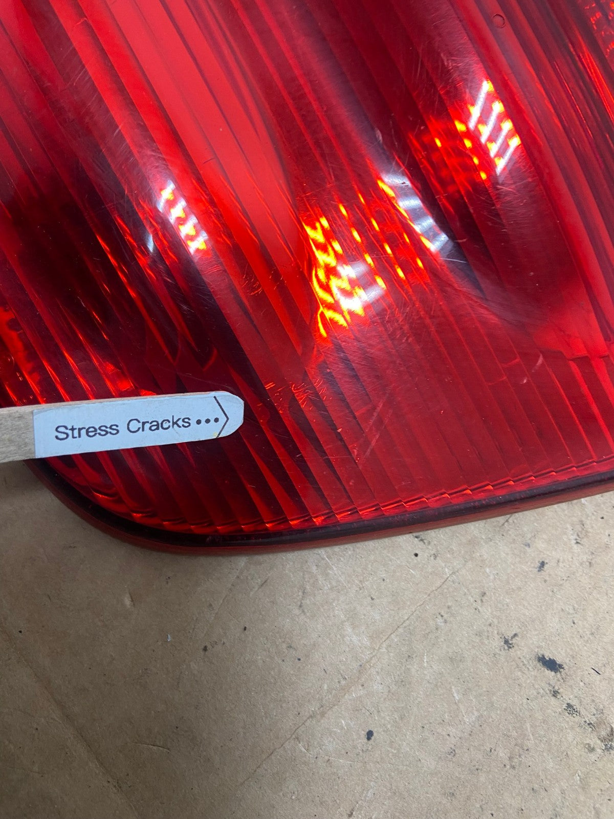 2001- 2004 Toyota Sequoia Driver Left Side Tail light Inner AD4780 LK4