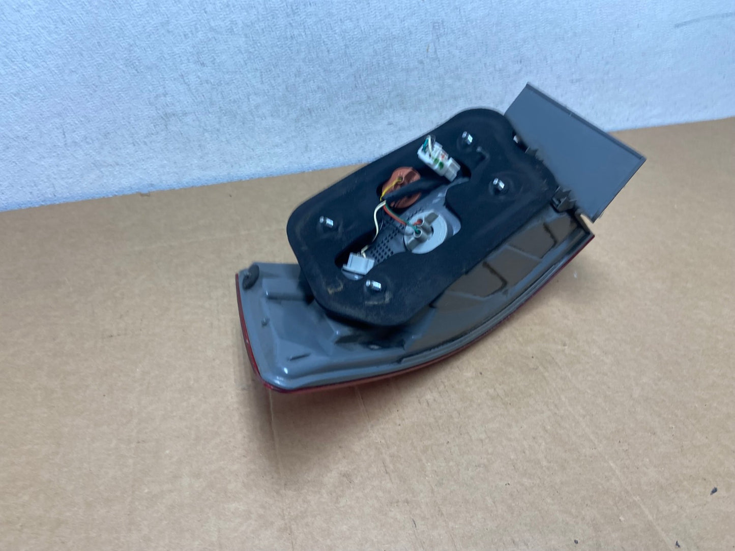2009 to 2010 Hyundai Sonata Left Driver Lh Side Tail Light AD5340 LK5