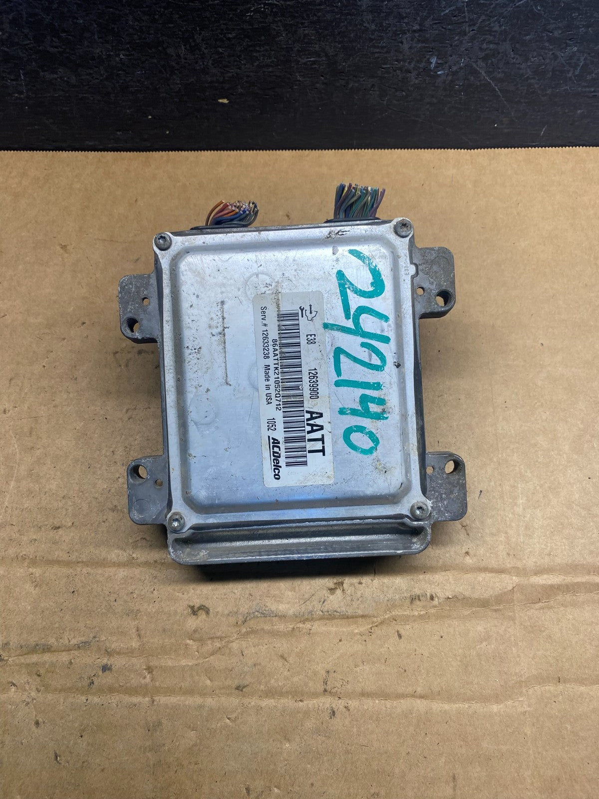 2010 to 2013 Chevrolet Silverado Yukon Engine Control Module ECM ECU AD7413 DG1