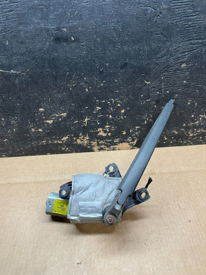 2011 to 2019 Ford Explorer Rear Windshield Wiper Motor OEM AA9011 DG0
