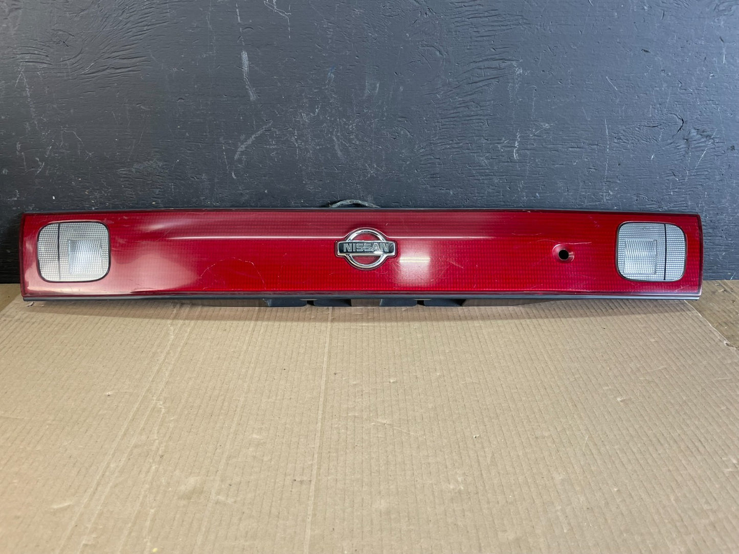 1995-1997 Nissan Sentra Tail Panel Rear Center Panel OEM 26540-F4304 AC1971 DG0
