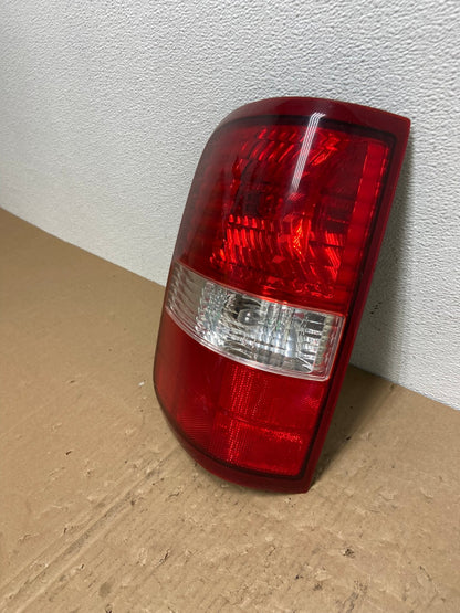 2004 to 2008 Ford F150 F-150 Left Driver LH Side Tail Light AD2442 LK1