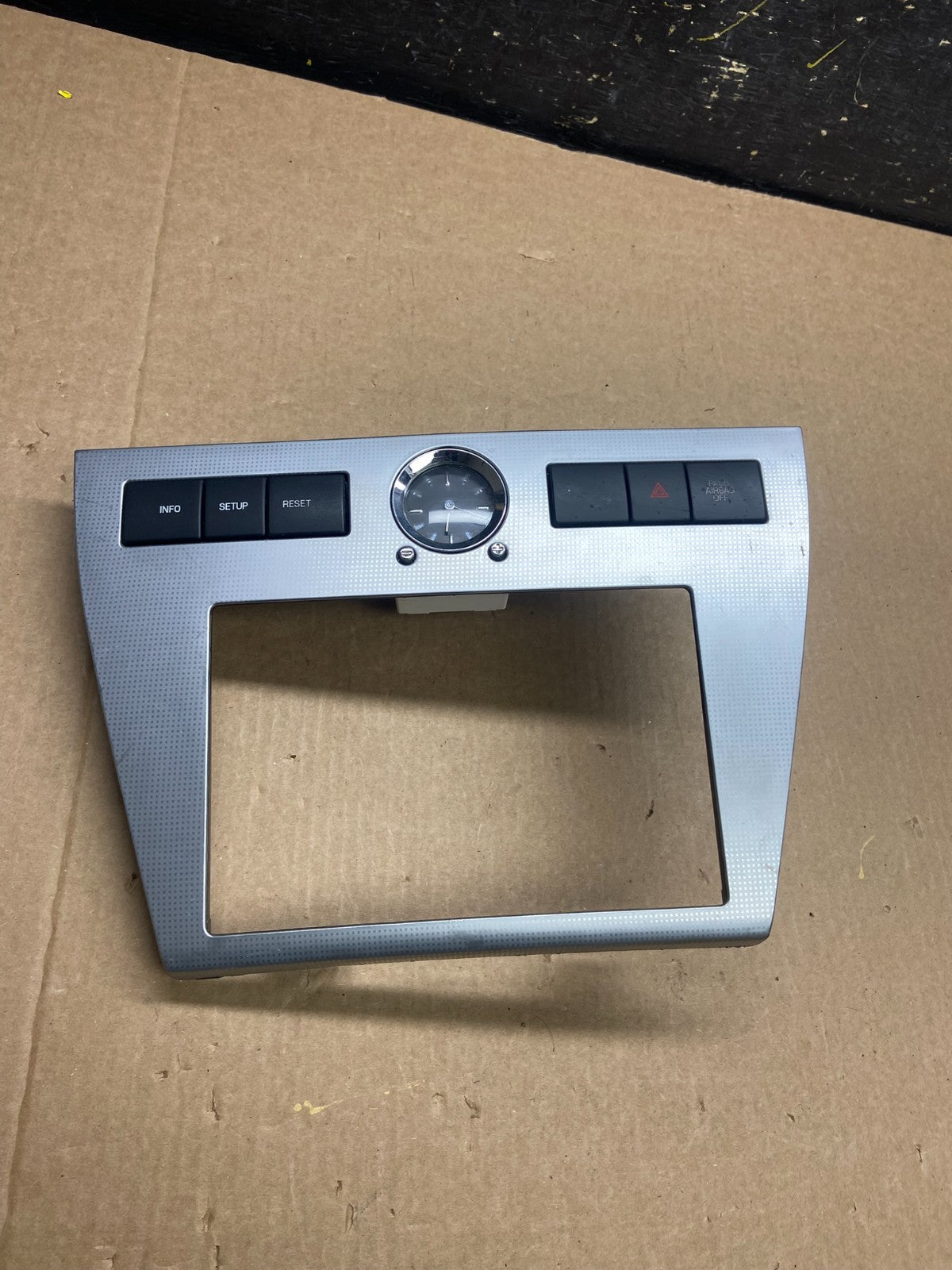 2006 to 2009 Ford Fusion Center Dash Radio Clock Bezel Trim OEM x6559 DG0