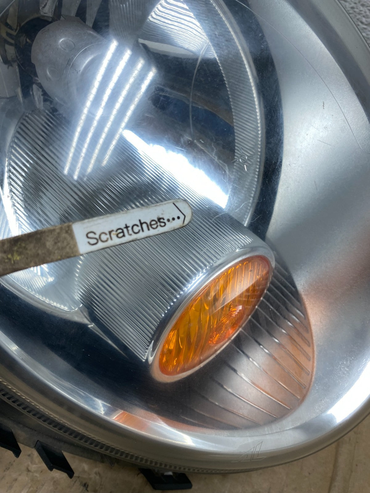 2007 to 2013 Mini Cooper Right Passenger RH Side Headlight Halogen AE9046 DW3