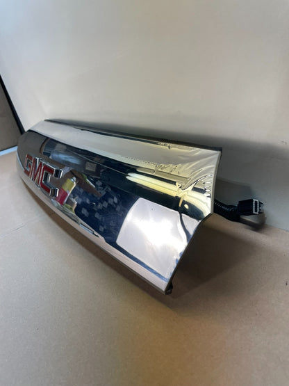 2011-2015 GMC Terrain Tailgate Liftgate Chrome Finish Molding Camera AJ0636 DG1