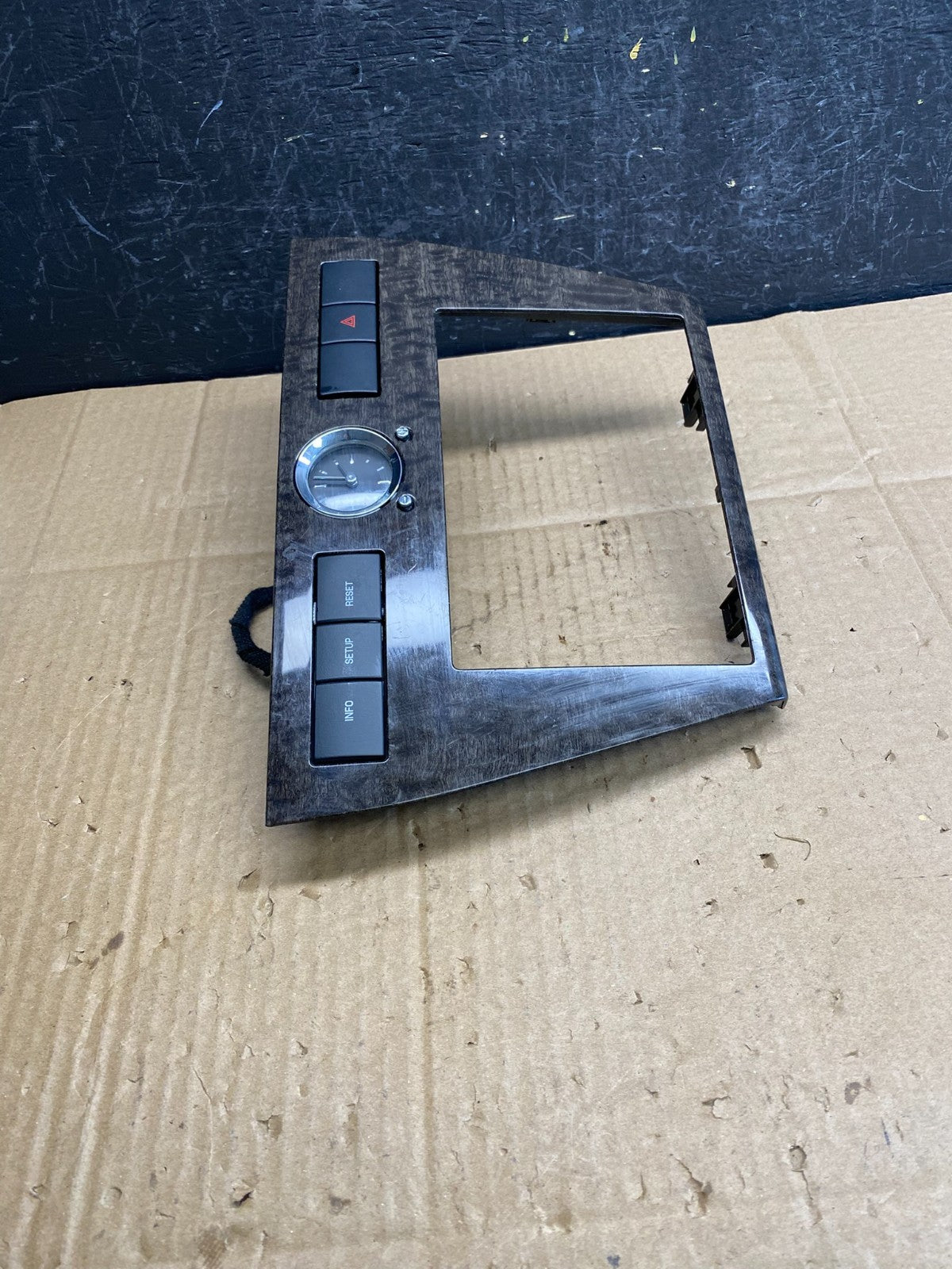 2006 to 2009 Ford Fusion Center Dash Radio Clock Bezel Trim AC9475 DG1
