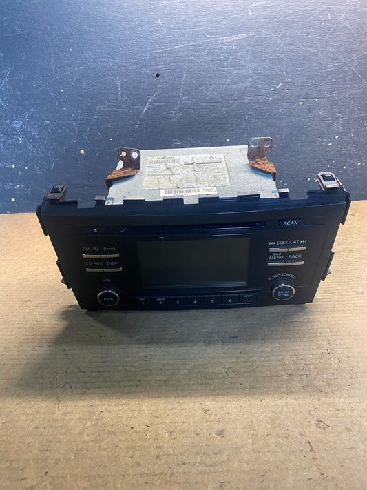 2013 to 2015 Nissan Altima Radio Screen Receiver AM-FM CD Player OEM aa1824 DG0