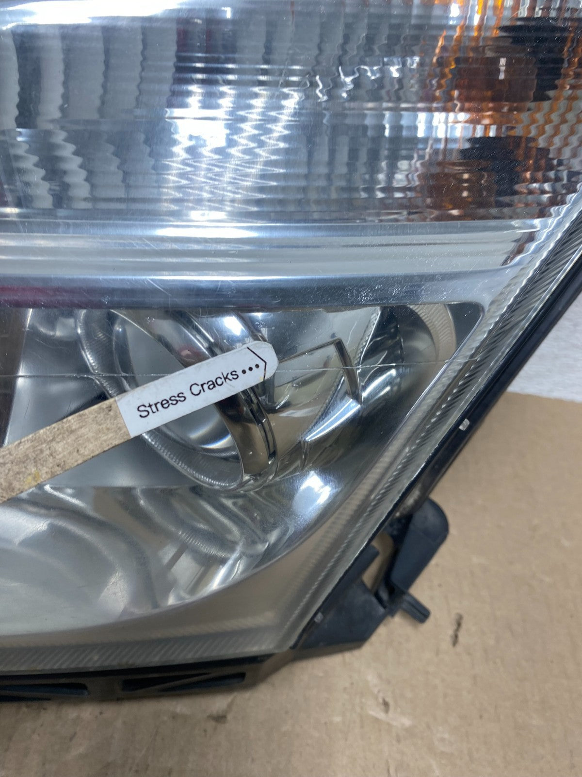 2006 to 2009 Mercury Milan Headlight Left Driver LH Halogen AE7122 DW4