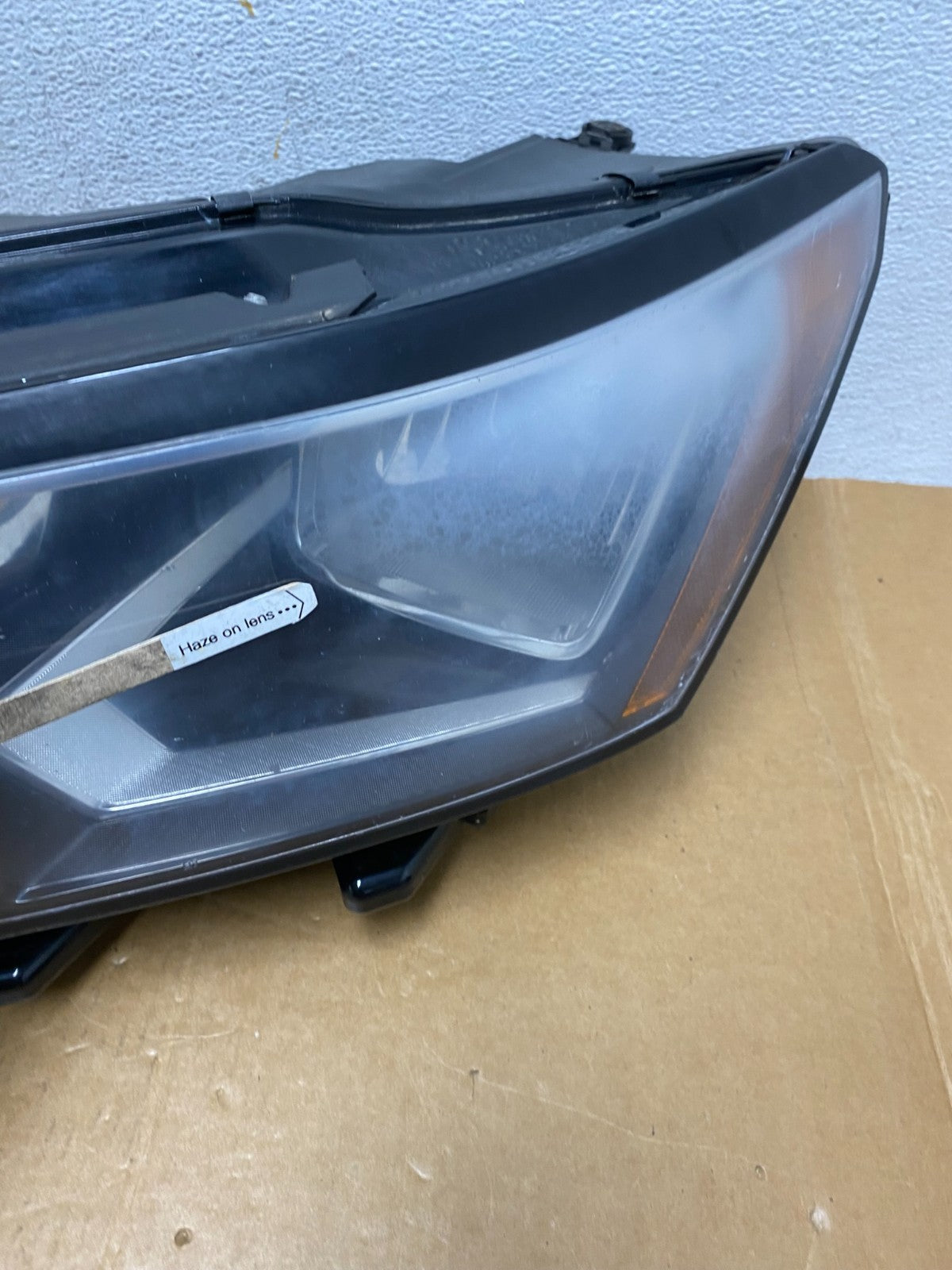 2016-209 Volkswagen Passat Left Driver LH Side Halogen Headlight AD9062 DG3