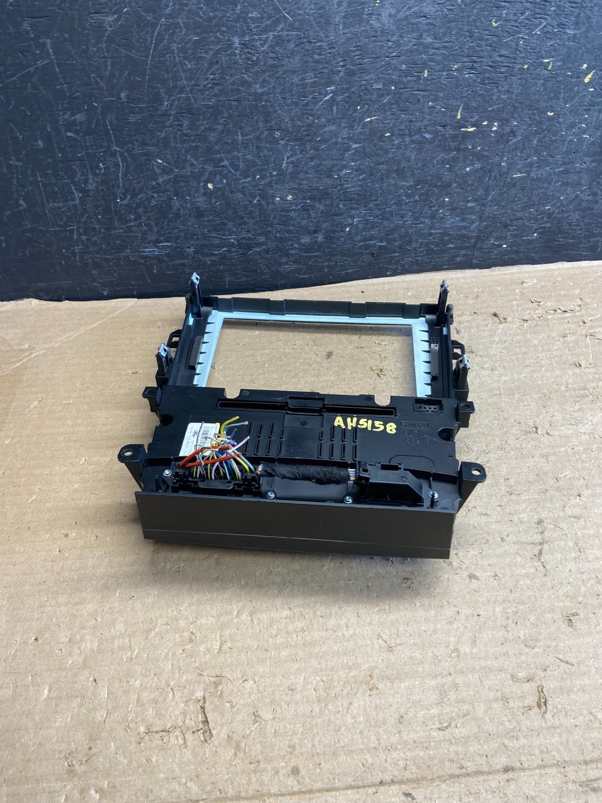 2017 to 2020 Ford Fusion Sony Radio Climate Control A/C Control AH5158 DG3