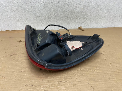 2004 - 2007 Dodge Grand Caravan Right Passenger Side Tail Light AG8341 LK4