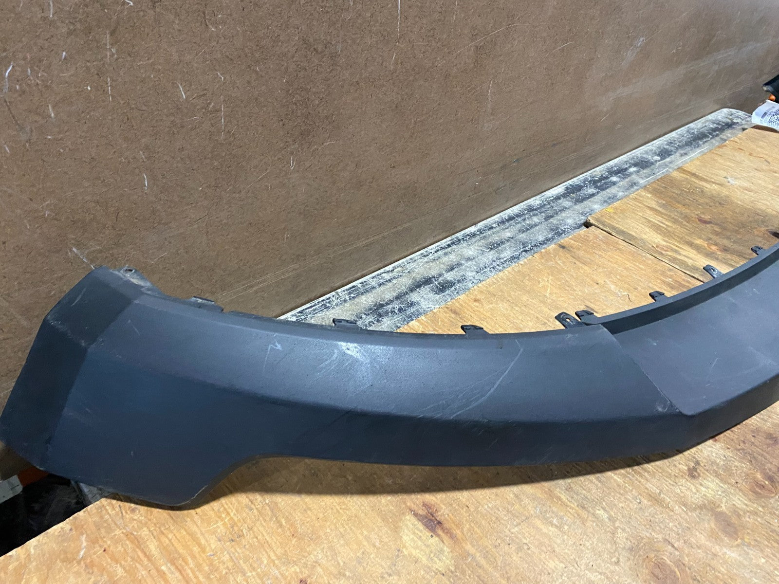 2013 to 2016 GMC Acadia Front Lower Bumper Cover 20982396 AA23581