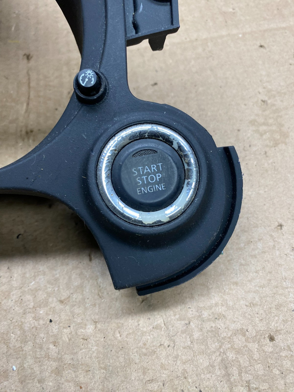 2016 to 2020 Mitsubishi Outlander Speedometer Cluster Gauge Bezel Z0164 DG1