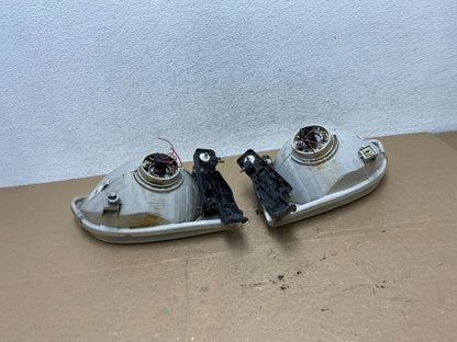 2001 2002 2003 Toyota Sienna Left+Right Side Set Headlights Halogen AF4581 DW7