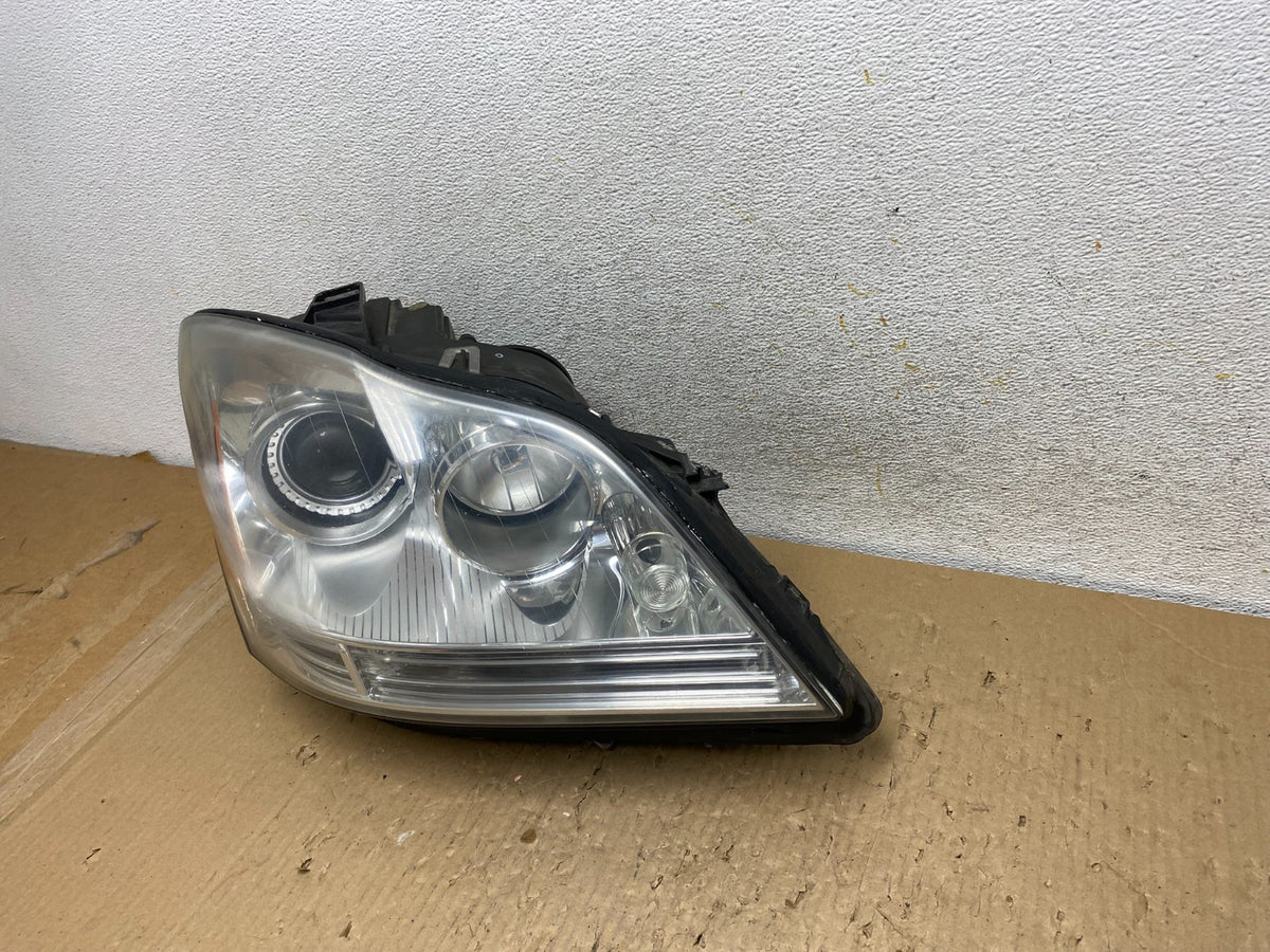 2007 to 2009 Mercedes GL-Class GL450 Right Passenger Xenon Headlight AH2932 DW2