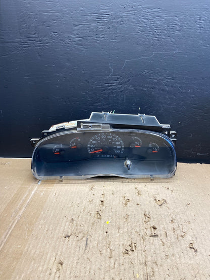 2001-2002 Ford Econoline E250 E350 Van Speedometer Instrument Cluster AB5765 DG0